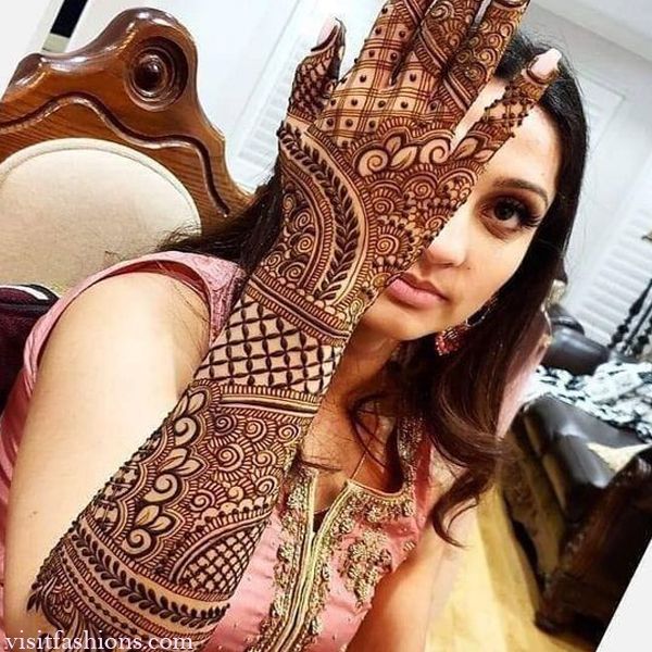 Bridal Mehendi Designs Hand-harness